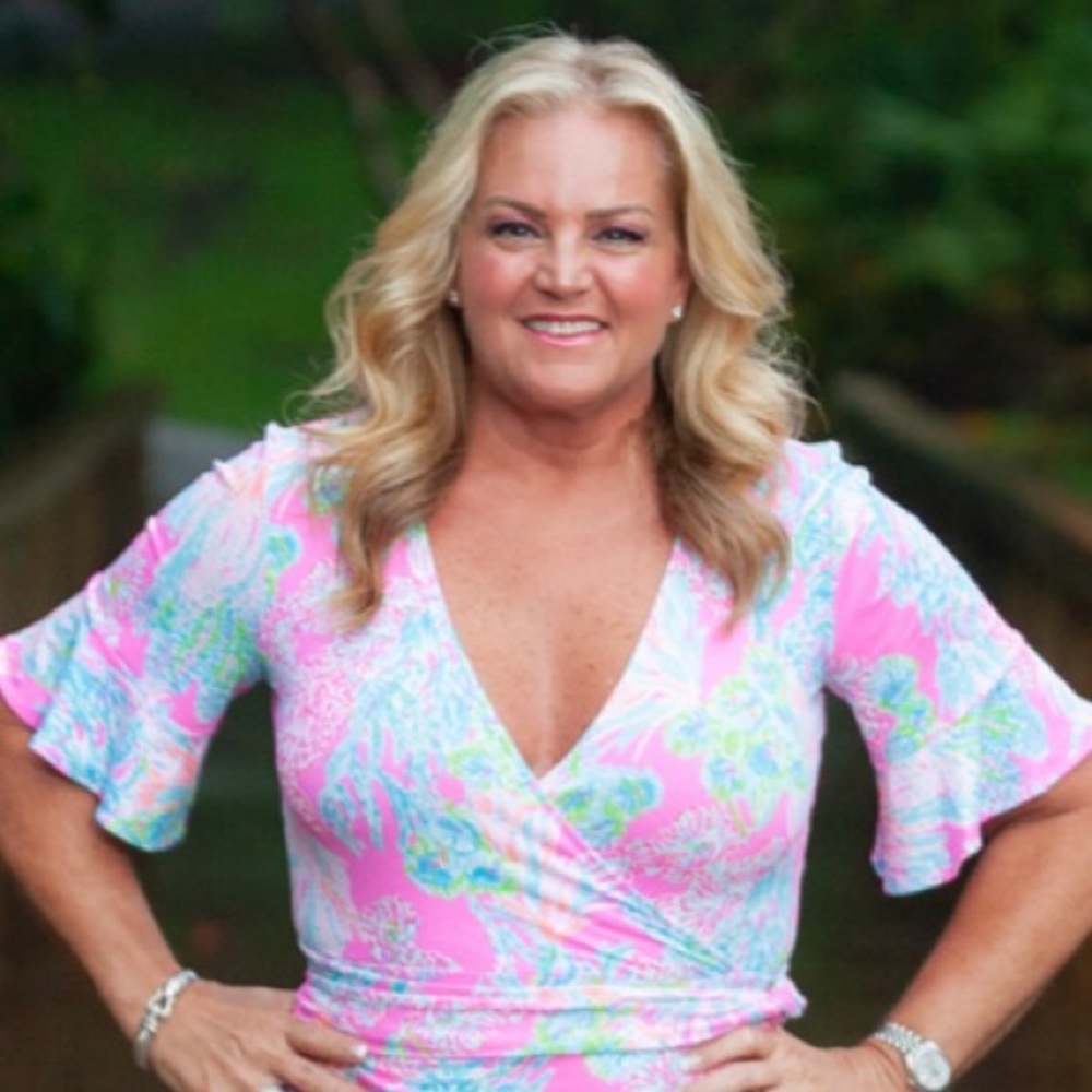 Meet your Posher, Deena